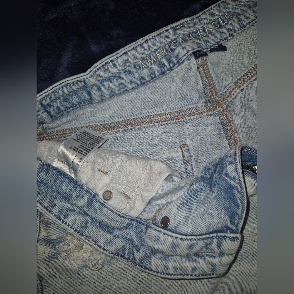 American Eagle Outfitters Distressed Denim Shorts - Picture 2 of 4